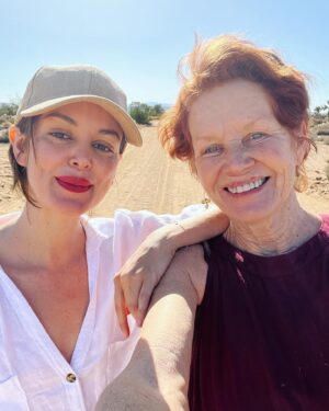Nora Zehetner Instagram - Happy birthday to my wonderful mother who taught me how to be weird. Couldn’t love you more @nlzehetner ❤️
