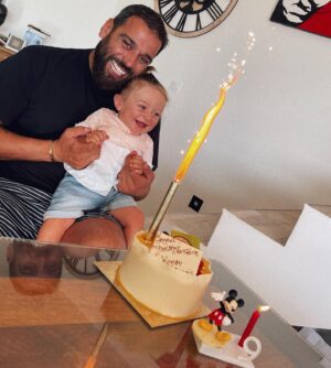 Noré Abdelali Instagram - Joyeux 9 mois fils ❤️ Dans 3 mois un an !!!!! 😱😱😱