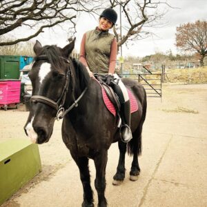 Nosheen Phoenix Instagram - Paradise is addictive….and Rolant 🐎 is my fix 💖 #horselover #equestrainlife #mentalhealthrecovery #love