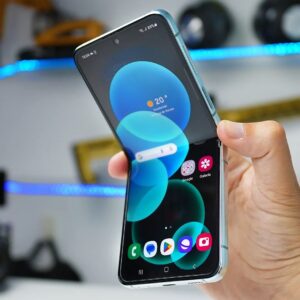 Nuno Agonia Instagram - *PASSATEMPO* Acabadinhos de sair e já te podes fazer à pista para ganhar um destes. Só tens que mencionar um amigo nos comentários e usar os hashtags #GalaxyZFlip5, #SamsungUnpacked e #JoinTheFlipSide. Participa as vezes que quiseres até 9 de agosto de 2023.
@samsungportugal