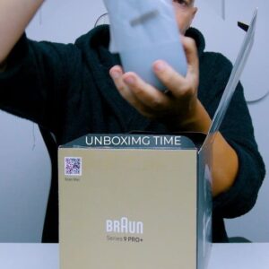 Nuno Agonia Instagram - Recebi as 2 novidades da Braun, uma como sendo a melhor máquina de barbear da marca, que é capaz ao toque de um botão, efetuar a limpeza, lubrificação e secagem completamente sozinha...e do outro lado o Aparador Multifunções 17-em-1, a máquina mais completa da Braun. Acho que com este video não ficam dúvidas. 😉 Aproveitem a Black Friday para oferecer um presente TOP a vocês mesmos ou a algum dos vossos familiares 🎁
Modelos: Braun Série 9 Pro  / Braun Aparador Multifunções Série 7 MGK7491
@braun_pt