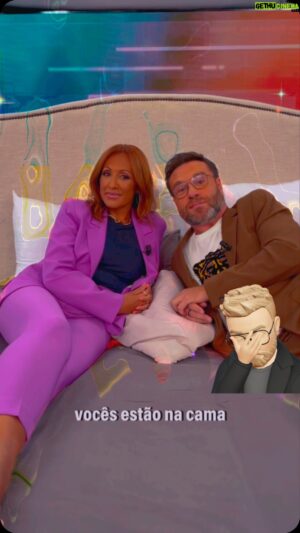Nuno Eiró Instagram - A melhor cama de Queluz de Baixo 😈🤣🤣🤣❤️ @susanadiasramos