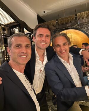 Nuno Gomes Instagram - Muitos golos fizemos… bons tempos amigos! @helderpostiga.23 @nuno_gomes21 

@portugal #portugal