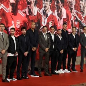 Nuno Gomes Instagram - É para mim, um enorme orgulho, ser um dos 20 escolhidos pelos Sócios, para ser um dos representantes de todos aqueles que pisaram e dignificaram o Benfica, no Novo Estádio da Luz. Obrigado a todos os Benfiquistas!