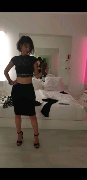 Nur Erkul Instagram - Yo yooo sette değilim 😎🤓hala antalyadayım🤌