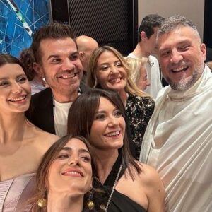 Nuran Evren Şit Instagram - Some highlights of the Last Night 😍🌹 #gala #i̇stanbuli̇çinsonçağrı #lastcallforistanbul #netflixturkey