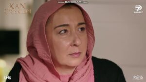 Nuray Şerefoğlu Instagram - Kan Çiçekleri 75.Bölümden Kader, Gül ve Fırat dan Süpheleniyor.
Kan Çiçekleri Hafta İçi Her gün 16:30 da Kanal7 ekranlarında..@kanal7 @kancicekleridizi @unikfilmresmi @rainspicturesofficial @buseebediir @nurayserefogluofficial #keşfetteyiz #kançiçekleri #kancicekleri #günlükdizi #tv #dizi #oyuncu #actresses  #atriz  #attrice #kanal7 #nurayserefoglu