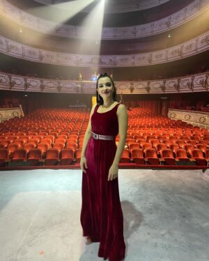 Nuria Herrero Instagram - Todo a punto para empezar el homenaje a Joan Fuster en el centenario de su aniversario. 
Un acto lleno de amor por la cultura, memoria y mucho cariño. ❤️