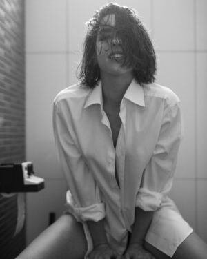 Nuria Herrero Instagram - 🖤