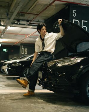 Nutthasid Panyangarm Instagram - You can only fix a car not heart 💔
.
.
@cosstores #COSThailand