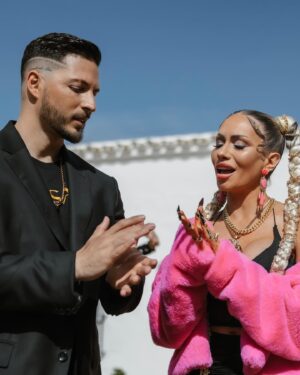 Nyno Vargas Instagram - 💣🍬Niña Dulce Niña🍬💣 es el nombre del temazo que viene junto a @nynovargas 💘😵 el 23/02 será vuestro!🔥 @ozarusmusic 

Teneis ganas??? 😍 #NiñaDulceNiña