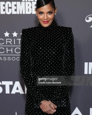 Nzingha Stewart Instagram - I haven’t posted anything in a while. With all that’s been going on the world, it’s been like who cares… but last night I got to present an award to @camilamorrone who is a wonderful actor who worked her ass off and so deserved this. We did a thing and it was a night. #celebrationofcinemaandtelevision #criticschoiceawards #daisyjonesandthesix