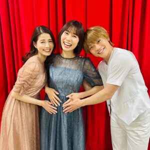 Obata no Oniisan Instagram - ものまね紅白歌合戦2023春
永島アナと僕らおばた夫婦！
ものまねの収録時の、永島さんとの裏でのトークが僕らは楽しみなんだぁ〜
#ものまね紅白歌合戦
@yuumi_nagashima