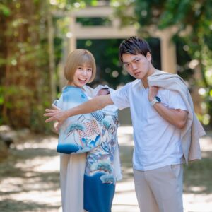 Obata no Oniisan Instagram - 息子のお宮参りに行って来ました！
3枚目の写真は『俺が守る』です。小栗さんの声で脳内再生して下さい。
カメラマンは僕のYouTube編集もしてくれている後輩芸人のバチョフ
@bachofu1992 
プロカメラマンよりも格段に安くカメラマンしてくれるはずなので
ぜひ撮影のご依頼を！
#お宮まきの
#起源は鎌倉時代らしい
#鎌倉殿の13人
#昔は赤ちゃんの生存率が低かったのでちゃんと生きられるように神様にお願いする儀式だったとか
#命を絶やさない事が当たり前ではなかった時代
#いい時代になったよね
#お宮参り
#バチョフ
@bachofu1992