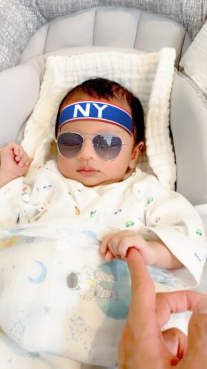 Obata no Oniisan Instagram - なかなか手繋いでくれない。せっかく仕事早く終わったのに
#Baby
#おばたのお父さん
