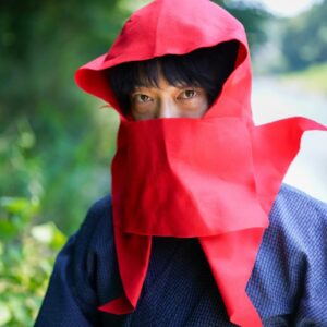 Obata no Oniisan Instagram - 【バチョフ写真展】
YouTubeの編集をしてくれている後輩ピン芸人バチョフがカメラが趣味で、その腕前がプロ並みなのでいつも撮ってもらっています。
バチョフカメラマンの写真が溜まったのでプチ写真展を。
僕のインスタやYouTubeをきっかけに今、撮影依頼が殺到しているらしいです！笑
彼も芸人活動があるのでスケジュールは擦り合わせになると思いますが、七五三や家族写真、その他記念日などのお写真、ぜひご依頼を(^^)もちろん一般の方もOKです！
バチョフ設定価格は、大手写真スタジオの出張サービスやプロの方よりだいぶ財布に優しめかと。
ご連絡はDMで👇
@bachofu1992 
#バチョフ
#広島大学出身のめっちゃ真面目でめっちゃ変なやつ
#バレーボール男子日本代表 の
#高橋藍　選手に顔が似ています
#高橋藍選手をめっちゃ赤くした感じ
#ちなみに僕の写真集のカメラマンは↓
@hello_kana_ 
#フリーのカメラマンのかなちゃん
#この子もすごく融通利かせてくれる素敵で優秀なカメラマンです
#ジブリ
#ストリートスナップ
#streetphotography