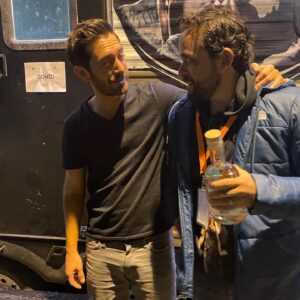 Octavio Hinojosa Martínez Instagram - CUIDADO CON LO QUE DESEAS

Prox Miércoles 22 de Marzo estrenamos la tercera temporada de @comosobrevivirsoltero 😱👊🏽💥♥️ por todos los Prime Videos del mundo!!!

Mamobanda original y auténtica (😂) los amo mucho carajoooo y este viaje con ustedes ha sido de los más chingones de mi carrera