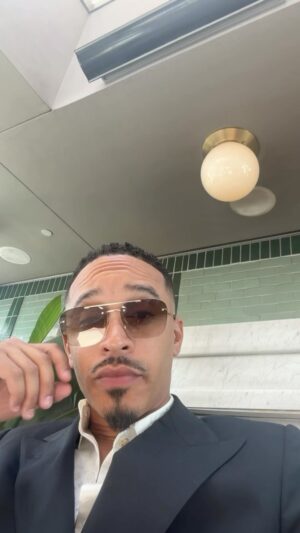 October London Instagram - I’m in #LA right now about to shoot the video to something special. Me, @snoopdogg and @anderson._paak // It’s going to be a 🥵 summer.