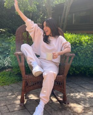 Odelya Halevi Instagram - Took my NESHAMA (soul in Hebrew) out to sing with the birds. Thanks @houseoflavi @inbarlavi @moodyroza for this incredible NESHAMA comfy set. Can’t take it off.