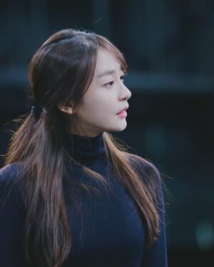 Oh Ah-yeon Instagram - Summer and Smoke
