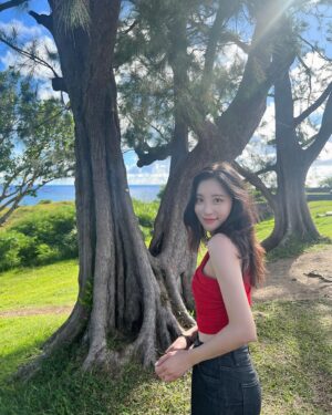 Oh Chae-yi Instagram - ☀️🌬️🌊💦✨

(저번 괌 여행 사진 이제야 올리는거에요..!)