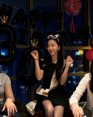 Oh Chae-yi Instagram - 마지막 동영상 속 노래 제목 맞춰보세요🙋🏻‍♀️