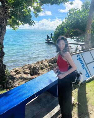 Oh Chae-yi Instagram - ☀️🌬️🌊💦✨

(저번 괌 여행 사진 이제야 올리는거에요..!)