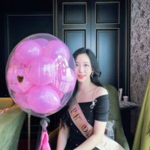Oh Chae-yi Instagram - 🎀🖤🎂