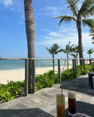 Oh Chae-yi Instagram - 게으른 나의 피드는 아직 베트남 🌊