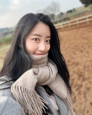 Oh Chae-yi Instagram - 조카랑 오랜만에 제주✈️
간만에 말 타서 걱정했는데 칭찬받음!
