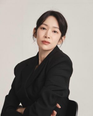 Oh Hye-won Instagram - 뉴프로필작업 thanks to
hair @yyexxan0 
makeup @_____seoin 
style @l_seon_k25