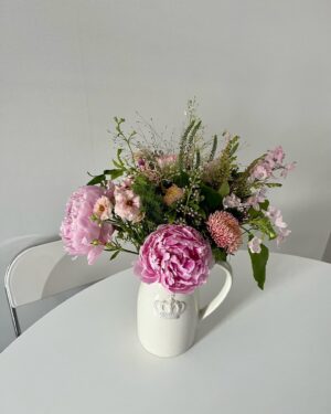 Oh Hye-won Instagram - 나의 첫 광고부터 지금까지, 늘 멋진 언니🩷
서로의 성장을 지켜봐 온 사람들이 있다는건 정말 감사한일이야
#ACDagency 화이팅🤍