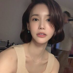 Oh In-hye Instagram - 떠나기전 동네파티🌸
