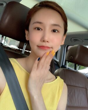 Oh In-hye Instagram - 화상.턱가리기..조심좀하자. 좀. 덜렁이.