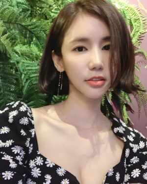 Oh In-hye Instagram - 좋은주말보내세요. 울용용이들🌸