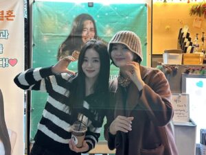 Oh Se-young Instagram - 7프로 기념 피드💙

시청해주시고 응원해주셔서 정말 감사합니다!😊
저희와 끝까지 함께 해주시면 
더욱 감사하겠습니다!🙇🏻‍♂️💙

날이 따듯해지지만 이럴 때 더욱 감기 조심하시구 
항상 건강 유의하세요 ☺️💙