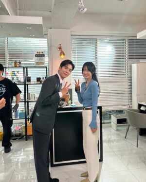 Oh Se-young Instagram - 세번째결혼! 열심히 달려 2분의1 까지 왔습니다!
..🩷
시청자 여러부운.. 너무 걱정마세요.. !
좀만 기다리시면 곧 .. 사이다 드링킹 하실겁니다..
..☺️
오늘 저녁 식사도 맛있게 하시고 
함께해요 🫶🏻
(사진은 세란의 몇가지 여정들..👣ㅎ)