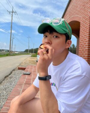 Ok Jin-uk Instagram - 앙!버터🥖