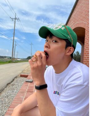 Ok Jin-uk Instagram - 앙!버터🥖