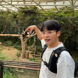 Ok Jin-uk Instagram - 🎢🐼🐵
