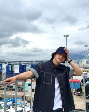 Ok Jin-uk Instagram - 🦵장딴지