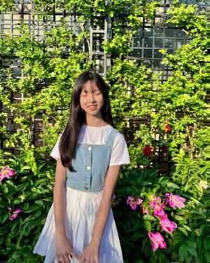 Ok Ye-rin Instagram - #제품제공

날씨도 예린이도 참 싱그럽던 날 ☀💚🌿

@iami_fromanotherpointofview 
#lAMI #아이엠아이 #주니어의류 #ootd