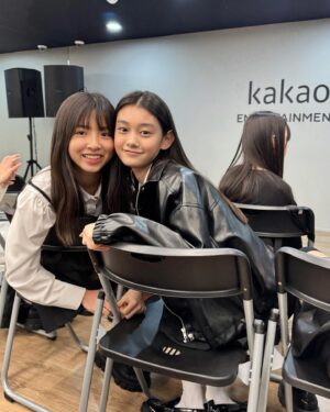 Ok Ye-rin Instagram - .
늘 열심히하는 예린이
이번에도 너무 수고했어!

그리고 미래가 기대되는 친구들
너희들의 꿈을 응원해 ✨

카카오엔터 감사합니다 💛

@kaju.friends 
#카카오엔터테인먼트 
#카카오주니어 #옥예린