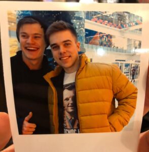 Oleg Gaas Instagram - Братский Брат,с днём появления тебя!
Мне повезло с тобой,а тебе со мной и ты это знаешь!)
Мне даже кажется,что ты меня лучше знаешь,чем я себя!
Без тебя бы сгинул. 
Настоящий друг с тобой ,когда ты не прав,когда ты прав каждый будет с тобой. БлагоДобрю тебя за все мой верный БОБР,будь добр!
Спасибо школьным мероприятиям,которые нас свели,ты был DJеем,я ведущим. Хотели свадьбы вести вместе,но увы судьба распорядилась иначе,но это тоже неплохо) 
Воспитывай своего хищника-Лютого Льва,плоди ещё Лютиков,ты же Лютый!)
Изобилия в семье и работе!
Переезжай уже и будь счастлив!)
#жекалютый #бобрдругчеловека #почтиактёр #именинник