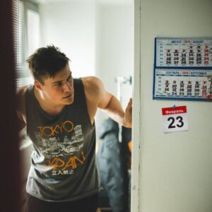 Oleg Gaas Instagram - Вышел искать носки, гель для душа и бритву