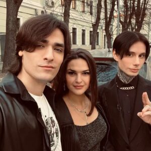 Oleg Sheps Instagram - Всем салют! Сильнейшие на месте✌🏻✨ 💀

#битвасильнейших #битваэкстрасенсов #тнт