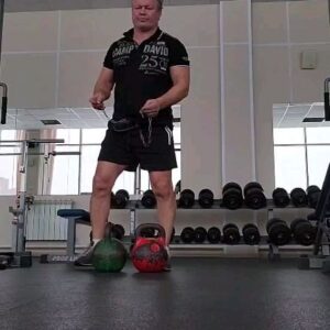 Oleg Taktarov Instagram - I know my mom would not  let me do it, if ask... (70lb)
But she was against my UFC performance either.
I'll Do it without her permission🤔
Это мотивирует моих друзей, как оказалось. Особенно тех, кто понимает, что на чистую многие вещи в моём возрасте невозможны...
Ну как оказалось, возможны и даже приносят удовольствие. 
PS
Да, тестостерон опять зашкаливает🤷🏽‍♂️