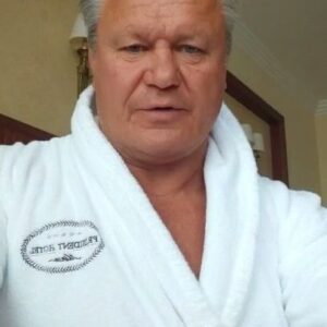 Oleg Taktarov Instagram - Про #мате и воду
Люблю командировки. Возникает гораздо больше новых идей и желание общаться с вами. Когда бы я ещё вам рассказал и показал весь этот процесс?
#mate #reserva - как пример чистой деревенской #yerba #yerbamate из провинции #misiones #Argentina