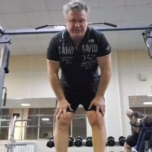 Oleg Taktarov Instagram - 24 раза в честь 24 января. 31 будет в честь 31 го, а 46 будет в честь дня рождения ... Кого нибудь🤔
PS.
43 минуты на велике помогли разогнать метаболизм.