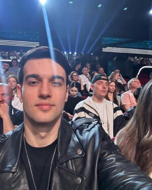 Oleg Ternovoy Instagram - селфи много не бывает